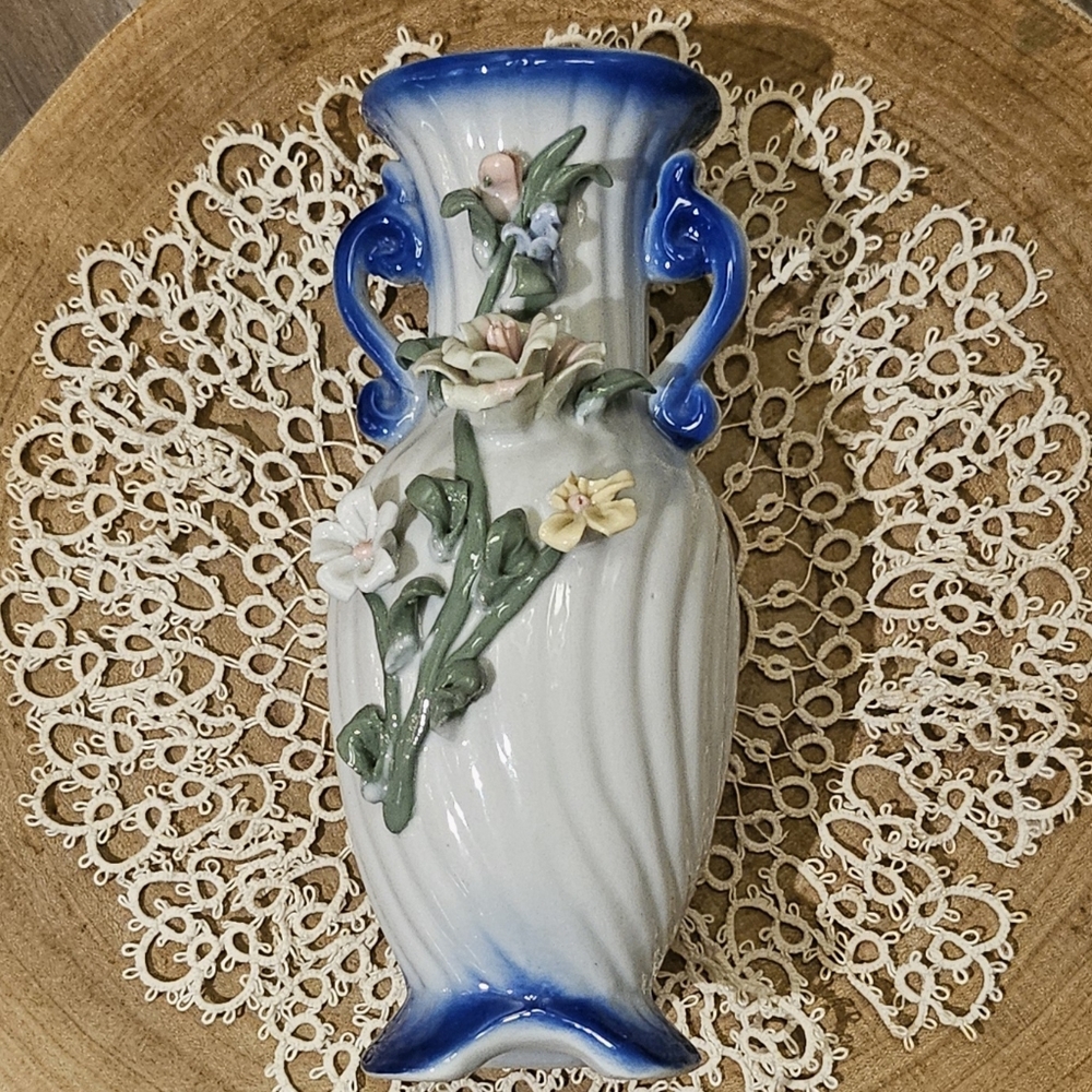Vintage Blue Lusterware Bud Vase 3 D Applied Flowers, Beautiful
